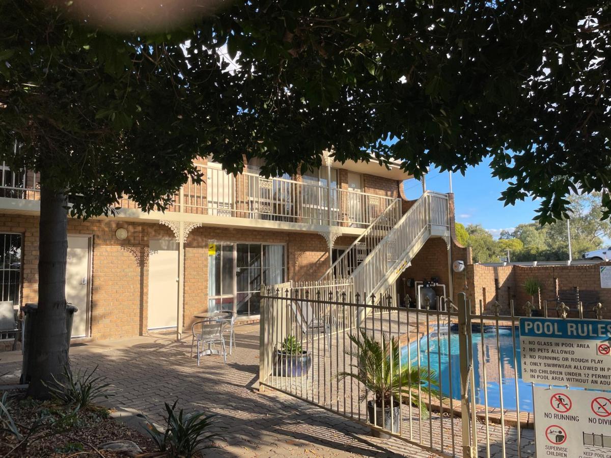 Darling Junction Motor Inn Wentworth Εξωτερικό φωτογραφία