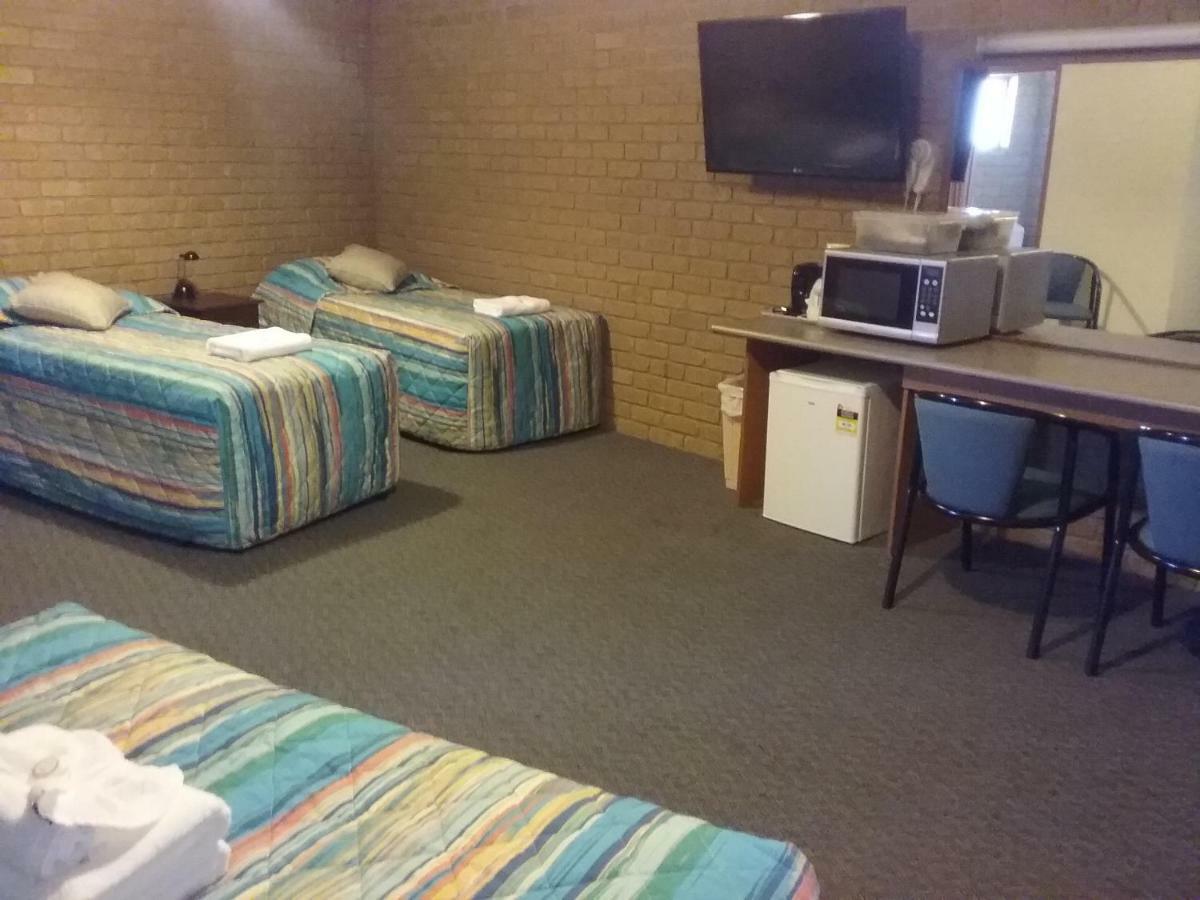 Darling Junction Motor Inn Wentworth Εξωτερικό φωτογραφία